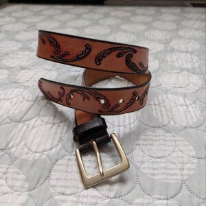 Vintage Express Embossed Design Leather Belt size L.